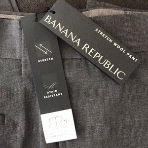 Banana Republic Men’s Stretch Wool Dress Pants